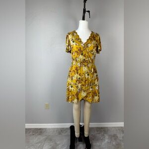 Band Of Gypsies  Dress Size S Floral Wrap Summer Lightweight Mini Casual…